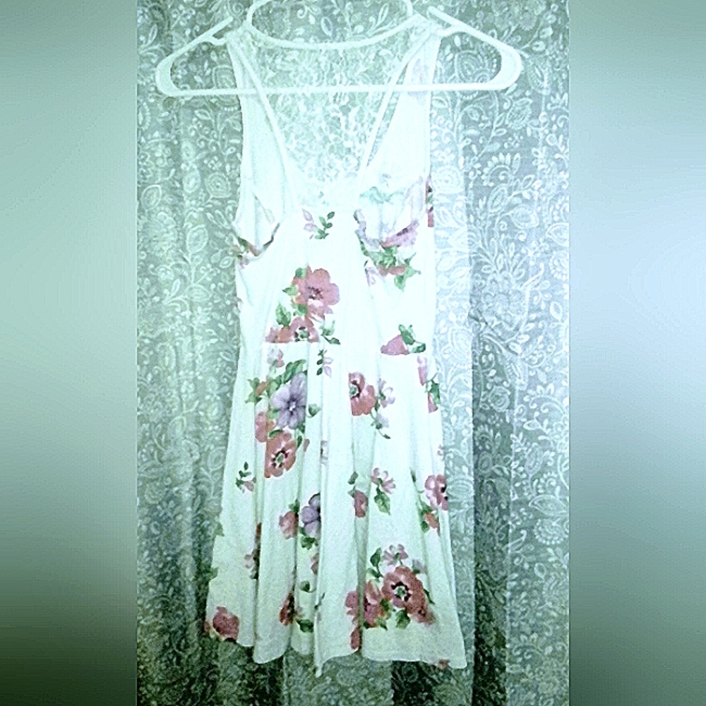 White sleeveless Summer dress sz Sm with red ,& green floral design
